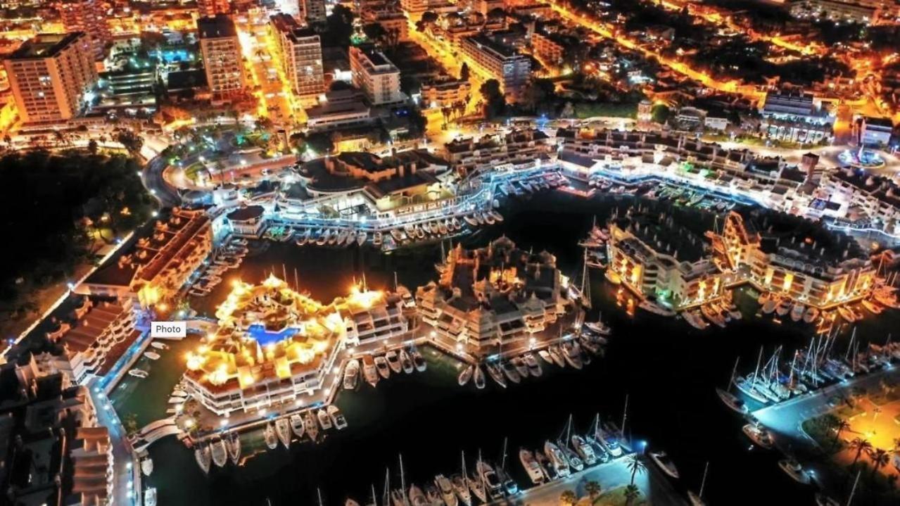 Puerto Marina, Apartamento Frente Al Mar 베날마데나코스타 외부 사진